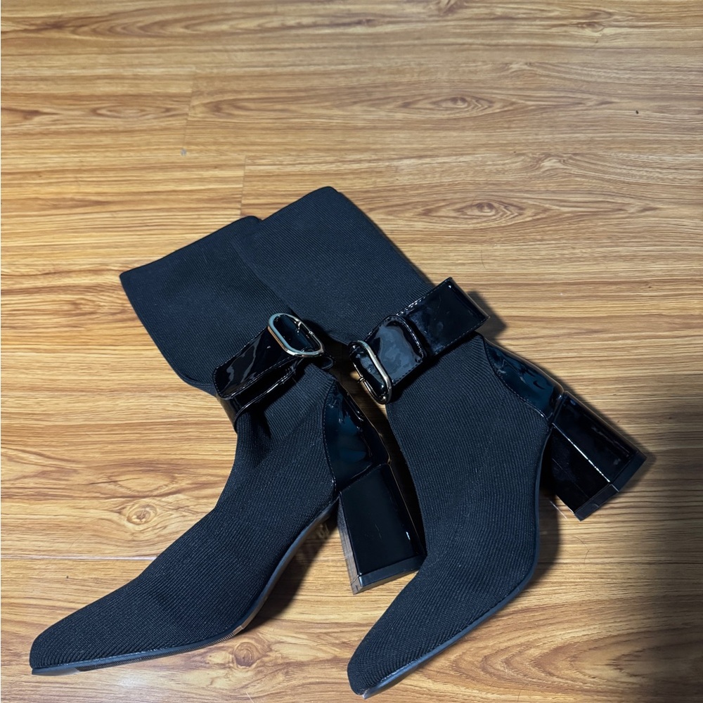 Elegant Black Women's Boots